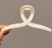 Load image into Gallery viewer, 4 قطع للنساء أسود & أبيض مربع & متقاطع شكل حجم كبير , خفيف الوزن بلاستيك مشبك شعر و قباضة , الموضة & متعدد الجوانب والاستعمالات , أسلوب الحد الأدنى اكسسوارت شعر , مناسب الى الحياة اليومية , الخارجتصميم تصفيفة الشعر , مباراة مع ملابس شعر