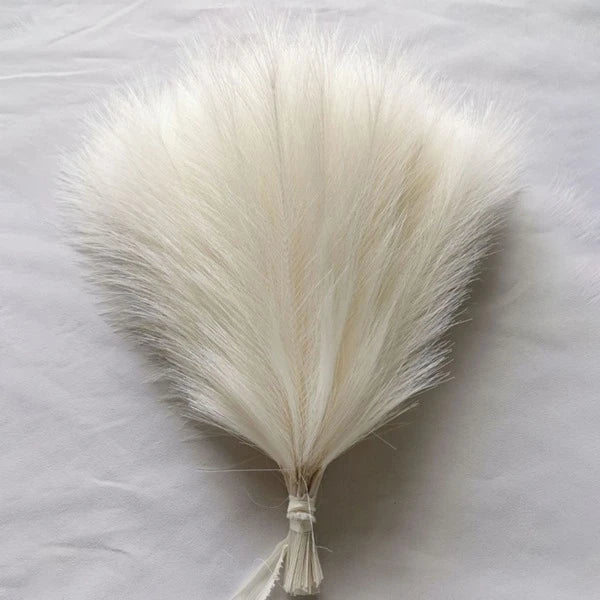 25pcs Beige Artificial Pampas Grass