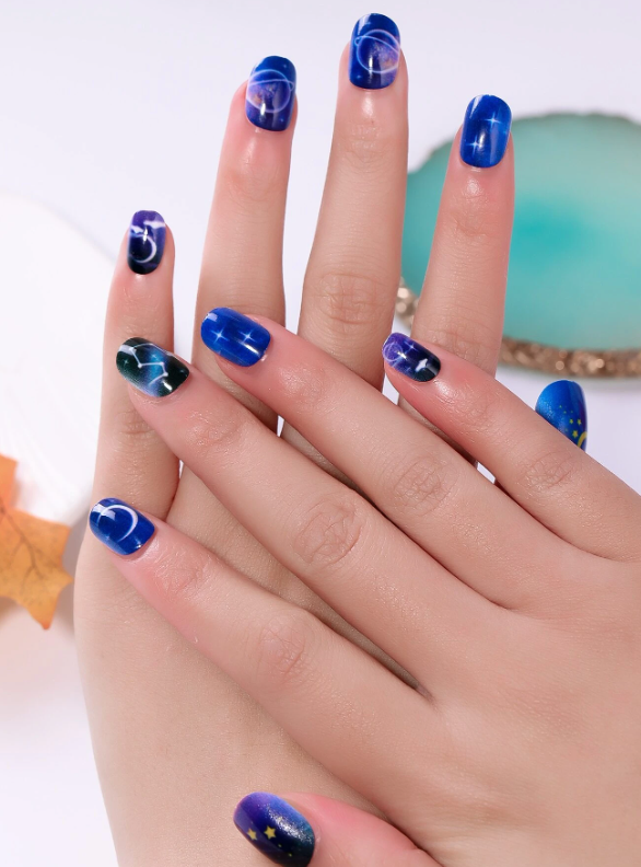 24pcs Short Oval Star & Moon Pattern Fake Nail & 1pc Nail File & 1sheet Tape