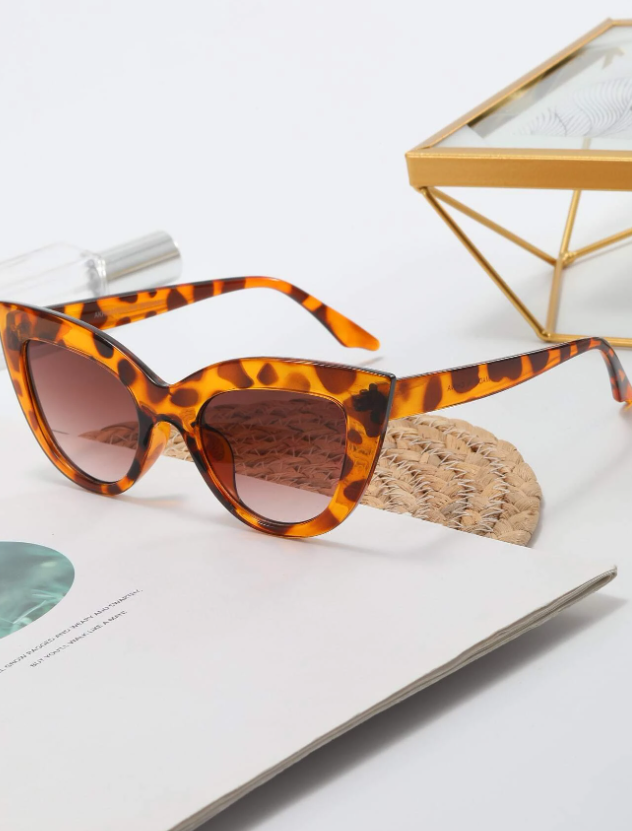 Tortoiseshell Cat Eye Sunglasses