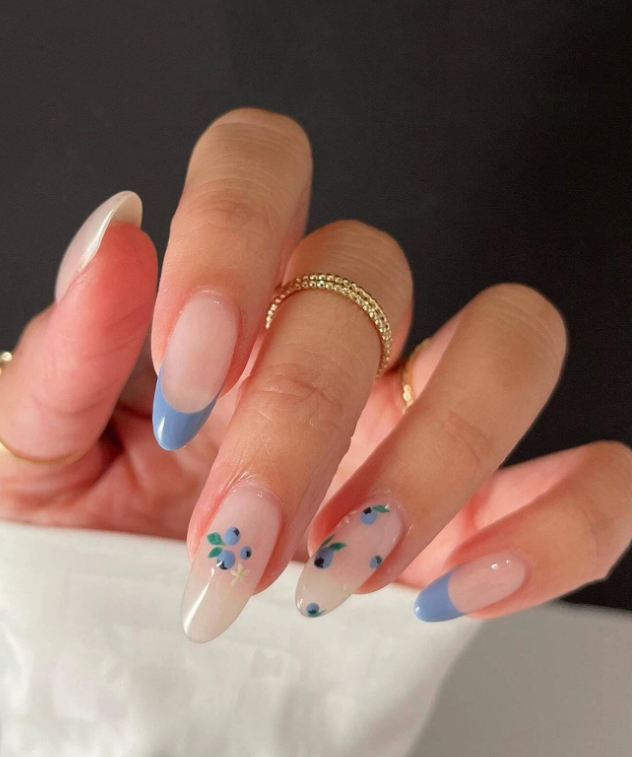 24pcs Long Almond Blueberry Pattern Fake Nail & 1pc Nail File & 1sheet Tape