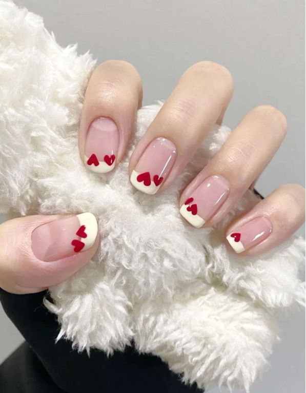 24pcs Short Square Heart Print Fake Nail & 1pc Nail File & 1sheet Tape