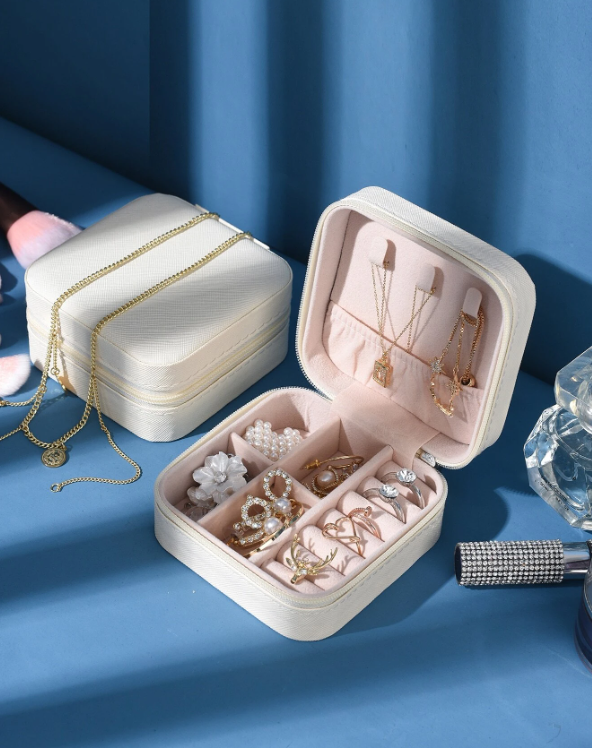 1pc Plain PU Jewelry Storage Box, Household Jewelry Dustproof Box, Portable Large Capacity Jewelry Box For Travel