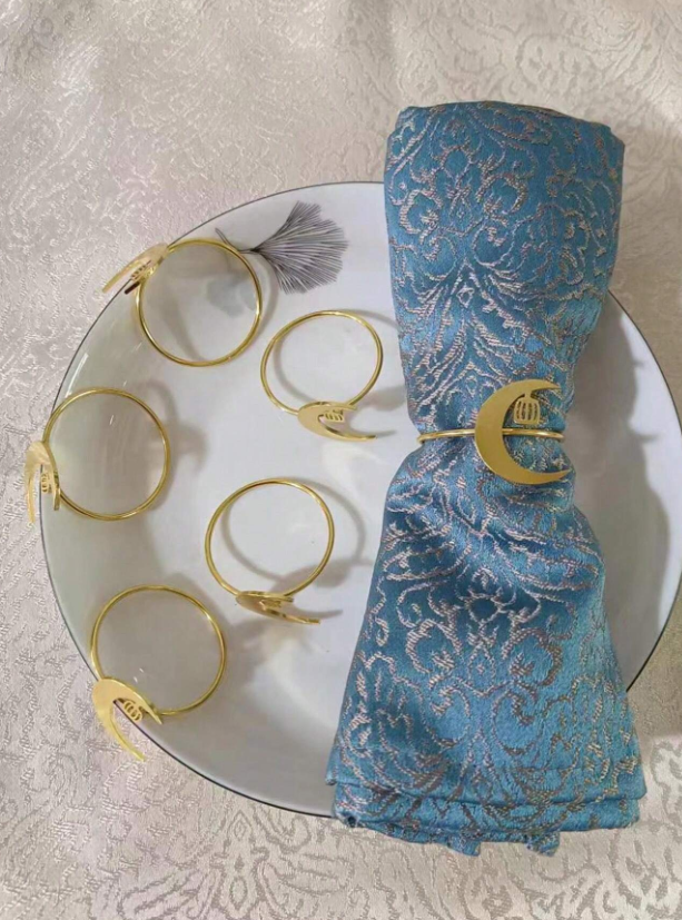 6 قطع من حلقات ورق المناديل الذهبية على شكل قمر لتزيين الطاولة