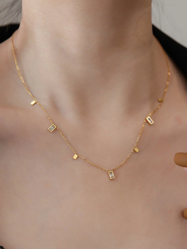 1 pièce Collier En Acier Inoxydable Pour Femme Avec Zircone Cubique , Adapté Pour Rencontre , Soirées Et Bureau Ouvriers