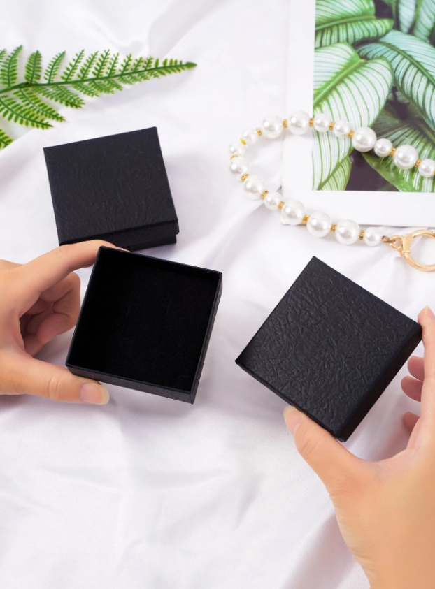 1pc Plain Gift Wrapping Box, Black Square Jewelry Box For Party