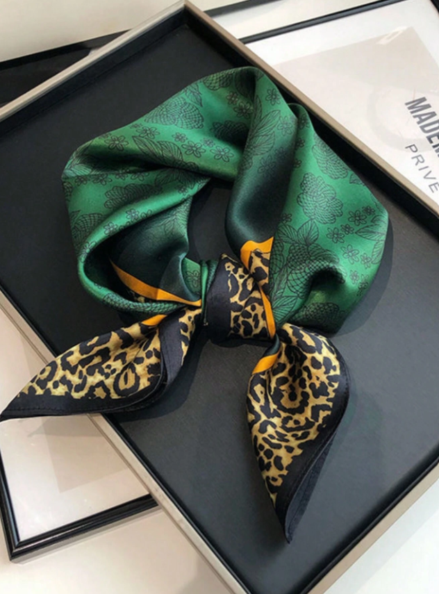 1pc New Summer Fashion Printed Headband, Multifunctional Square Scarf, Horse Pattern Imitation Silk Scarf, Suitable For Head Wrap