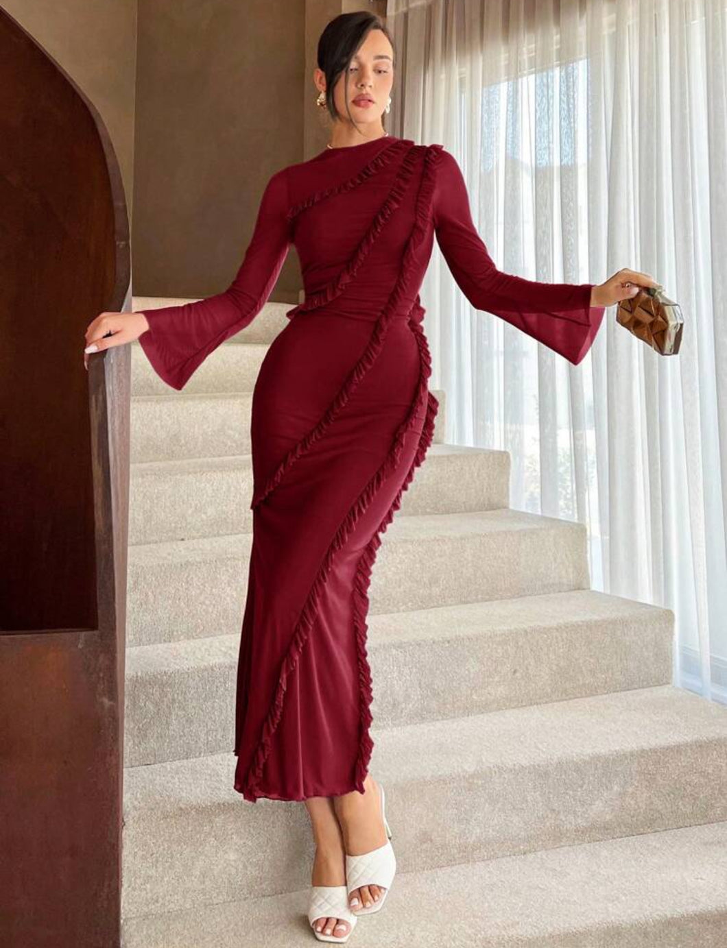 Aloruh فستان نسائي بأكمام منتفخة وطية عند الحافة ولون صلب