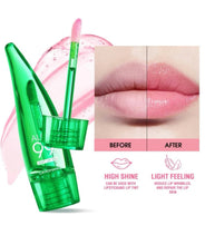 Load image into Gallery viewer, Aloe Color Changing Lip Gloss, Soft Lip Oil
