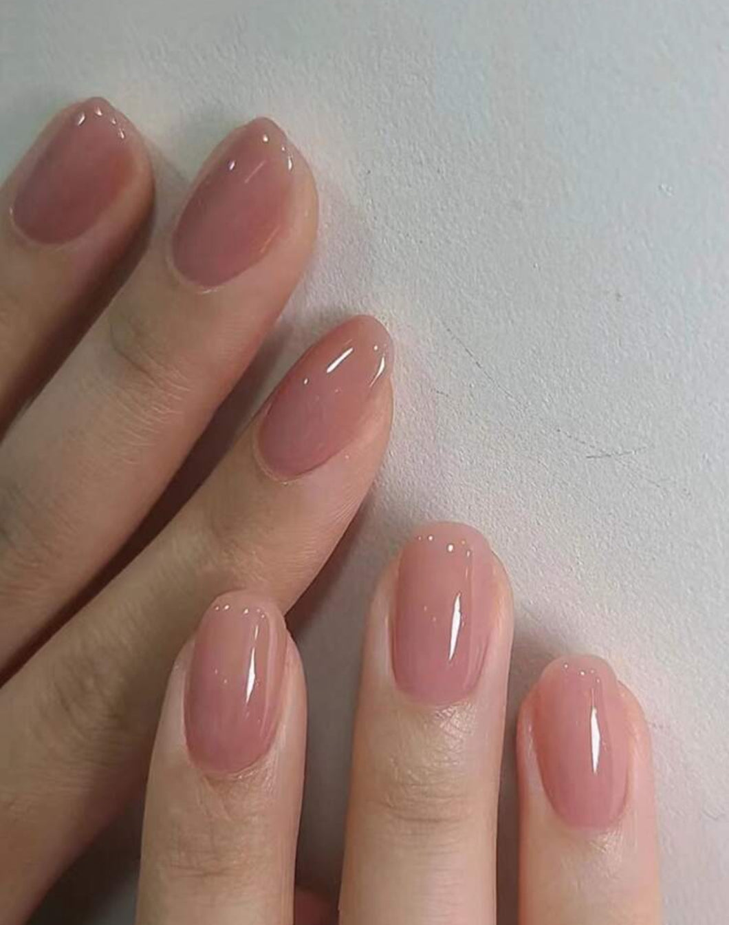 24 قطعة من الأظافر القصيرة البسيطة جداً بشكل مربع، بشرة عارية نقية، مساحيق لامعة، مشذبة ومطلية + قطعة واحدة من الغراء الهلامي + ملف شرائح لتثبيت الأظافر ، مستلزمات للأظافر اضافر صناعيه اظافر اصطناع