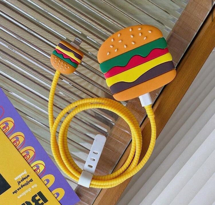 4pcs Cute & Funny UK Apple 20W Fast Charger Case, Protective Cover Prevent Scratches And Drops, Cable Organizer(Cat Paws/Lightning Dinosaur/Glasses Dog/Astronaut Design, Charger Head And Cable Not Included)