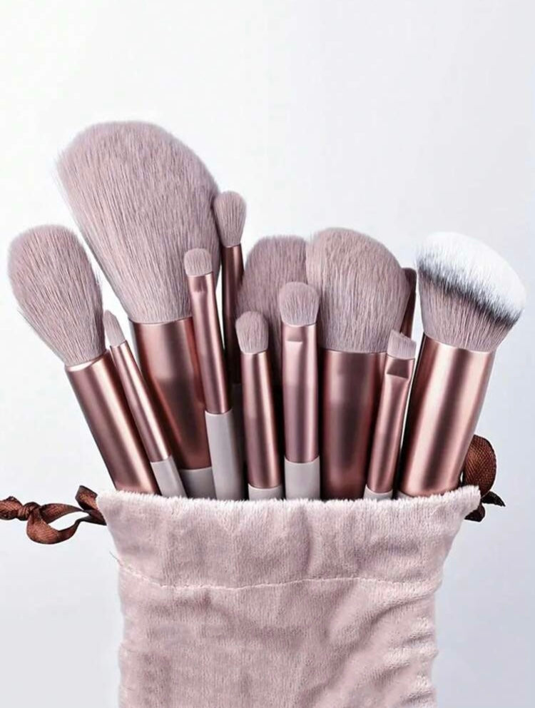 13Pcs Makeup Brush Set Soft Fluffy Professional Cosmetic Foundation Powder Eyeshadow Kabuki Blending Make Up Brush Beauty Tool With Bag Makeup Sponge Beauty Gift For Makeup Beginner Brown Random Color