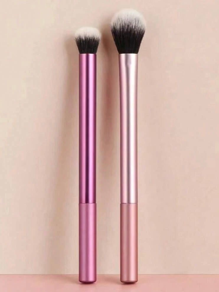 2pcs/Set Pink Flat Eyeshadow & Purple Round Eyeshadow. The Flat One Is Softer And Thicker, Suitable For Large-Area Eyeshadow Application And Base Makeup. The Rounded One Is Smaller And Suitable For Detailed Eyeshadow And Contouring.