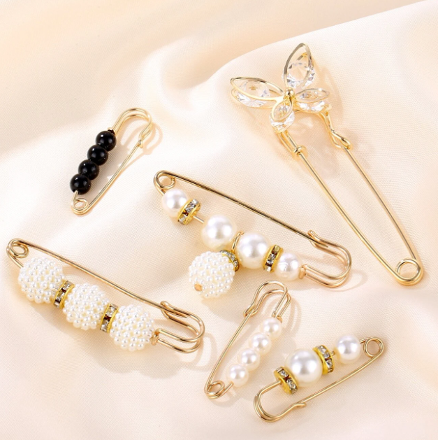 6pcs Faux Pearl & Butterfly Decor Safety Pin Brooch