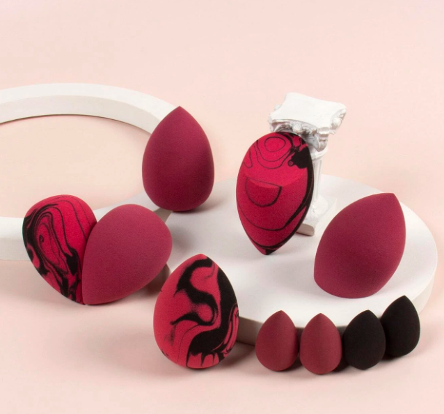 6 قطع إسفنجة مكياج و 4 قطع إسفنجة مكياج صغيرة للمكياج إسفنجة لمزج كريم الأساس ، خالية من العيوب للسائل والكريم والبودرة ، إسفنجات مكياج متعددة الألوان ، خالية من اللاتكس للاستمخدام الجاف والرطب