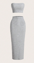 Load image into Gallery viewer, SHEIN EZwear موحدة اللون لباس علوي بدون حمالات &amp; تنورة
