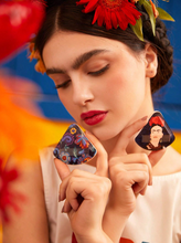 Load image into Gallery viewer, Frida Kahlo X SHEIN نفخة مكياج 2 قطع
