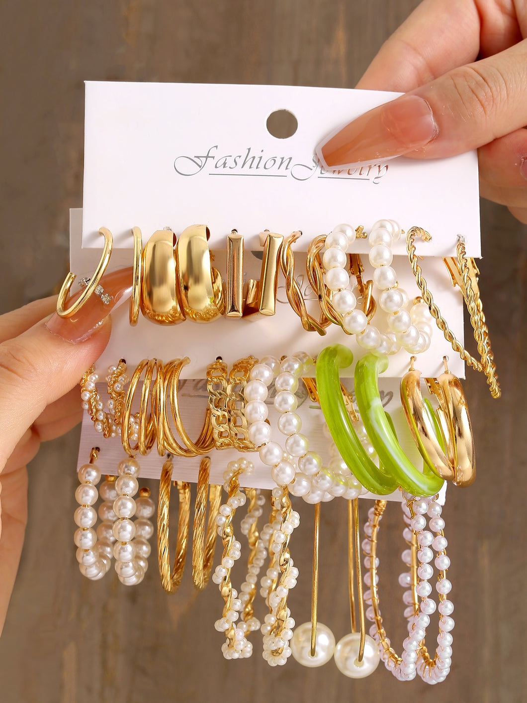 17pairs Faux Pearl Decor Chain Design Hoop Earrings