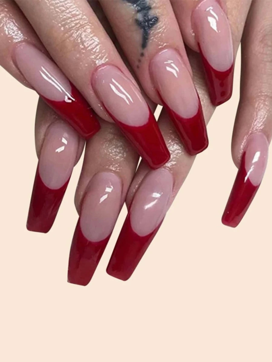 24 pieces false nails with one paper tape and a nail clipper