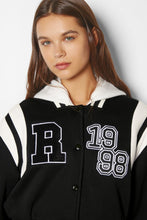 Load image into Gallery viewer, Bershka
